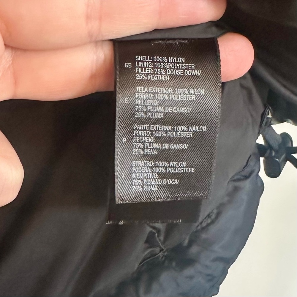 The North Face Women’s 550 Black Insulated Puffer Jacket - Size: Large - Picture 9 of 12